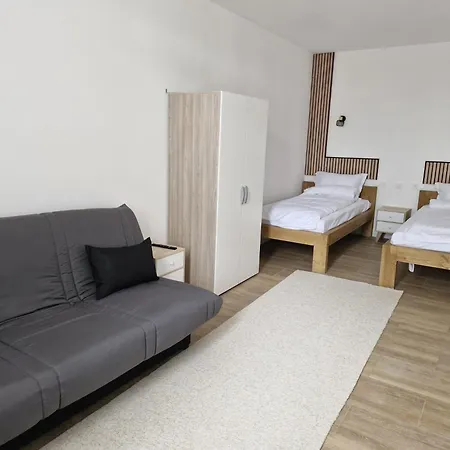 La Fontaine Apartment